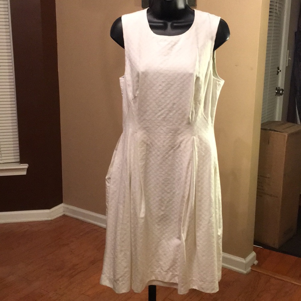 NWT WOMEN’S IVORY JACQUARD FLARE DRESS